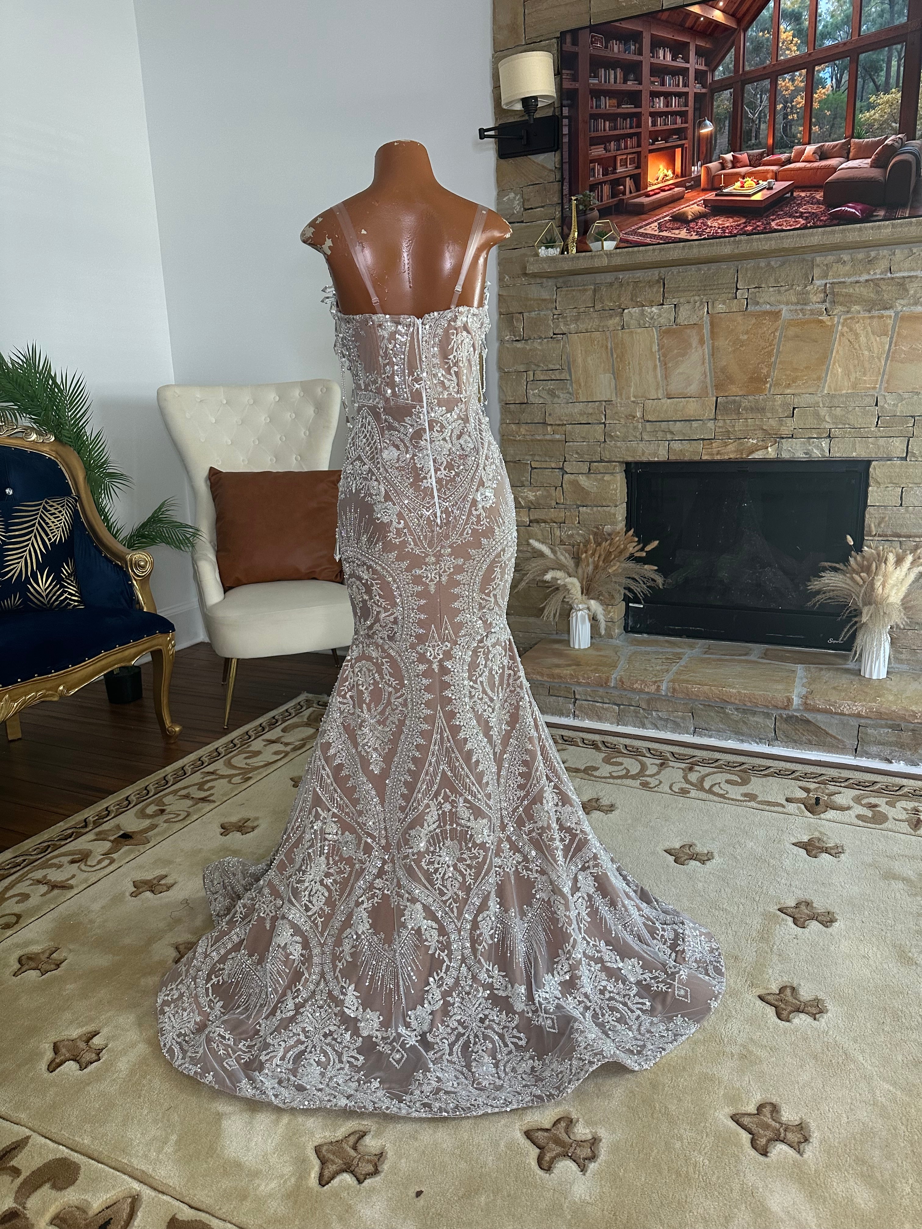 Crystal Drop White/Dark Nude